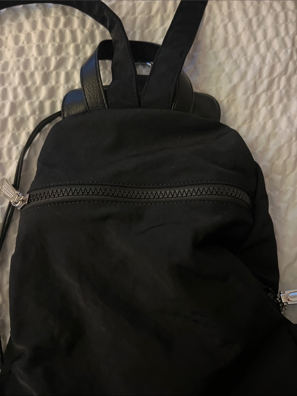 Backpack - Picture 3 of 8